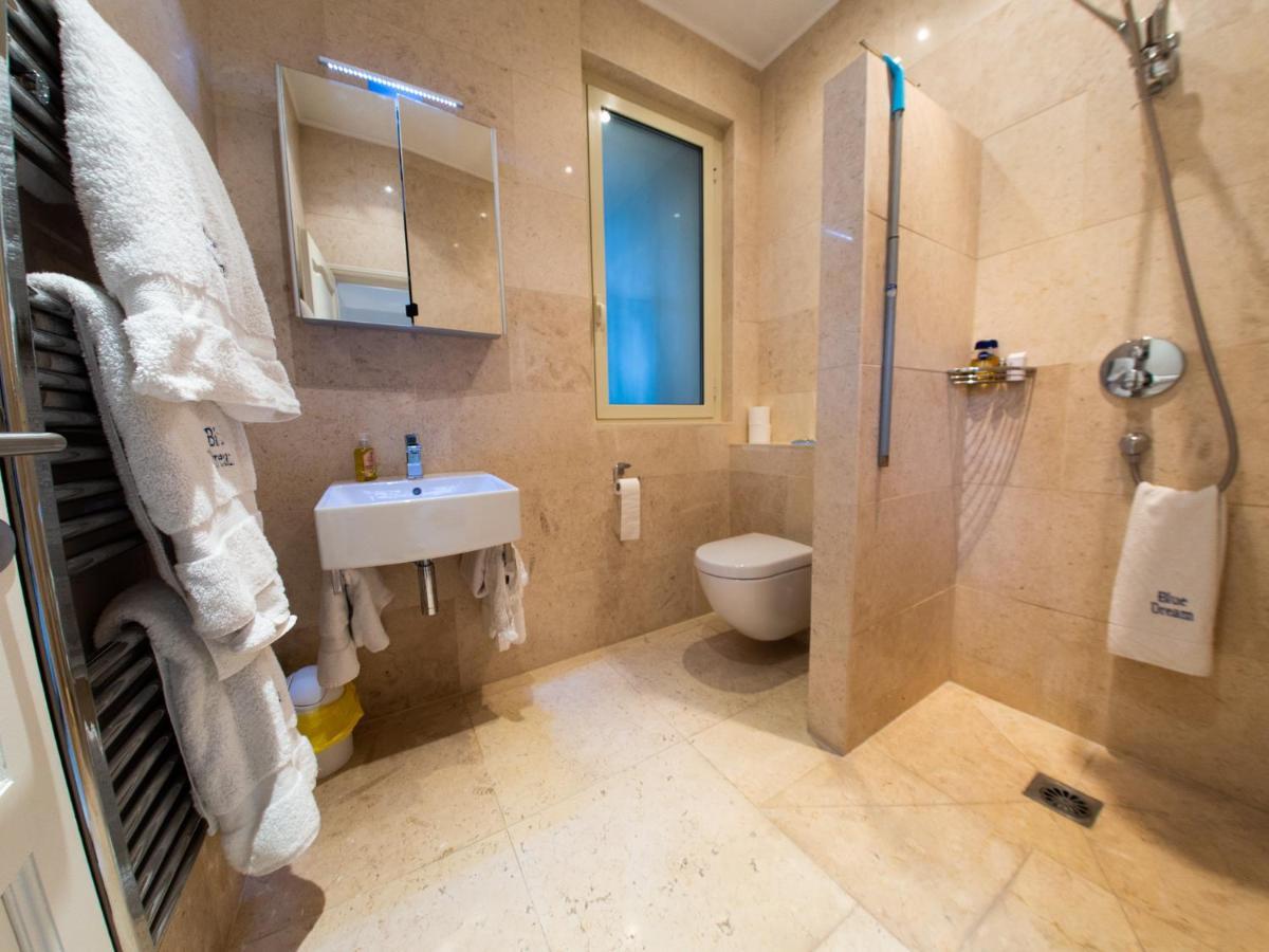 Blue Dream Cannes Guest House Экстерьер фото